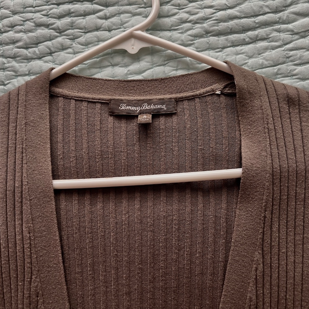 Two piece NEW skirt sweater.. Tommy Bahama and Territory Ahead Sm